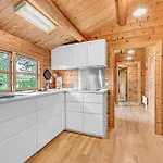 Сasa de vacaciones Four-bedroom In